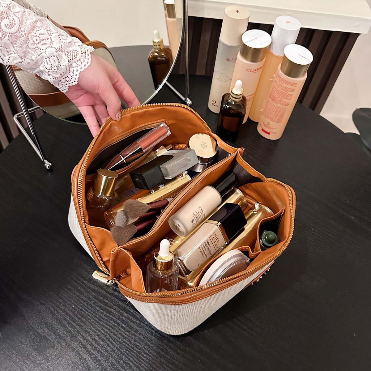 Retro-Luxus-Canvas-Handtasche  – High Luxury Skincare Bewertung und Preis